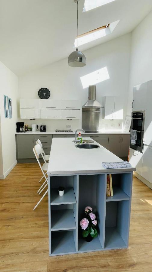 Modern City Centre House Galway Exterior foto